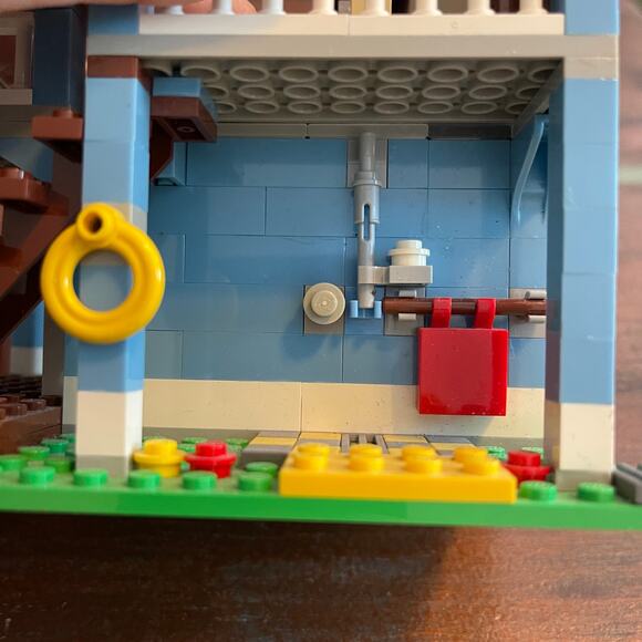 LEGO CREATOR Sea Side Beach House + Train Station INCOMPLETE AND GLUED - Picture 5 of 14